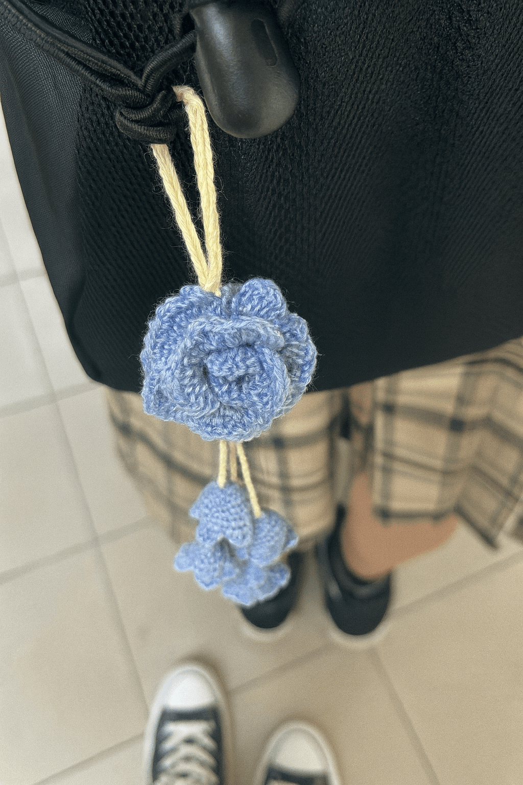 Crochet Bloom Tassel Charm – Handmade Everyday Accessory - Image 3